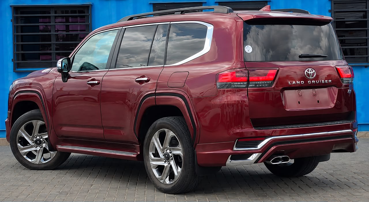 Toyota Land Cruiser ZX thumbnail 2